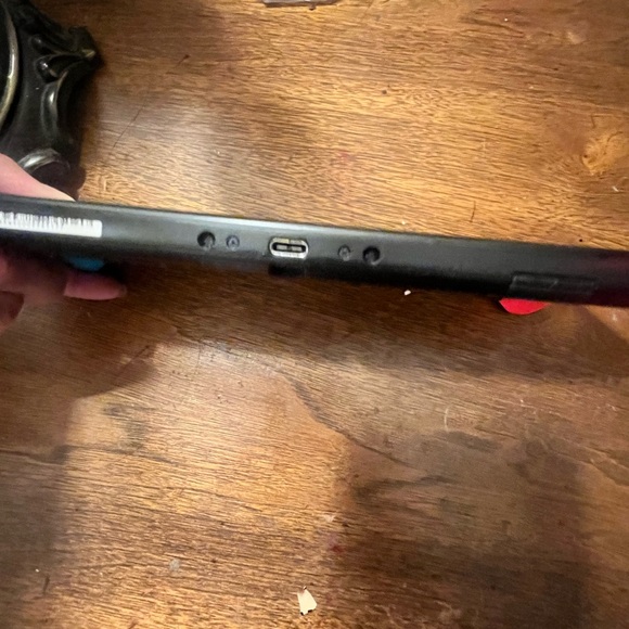 It have games and it sounds really loud you could watch Netflix and YouTube too